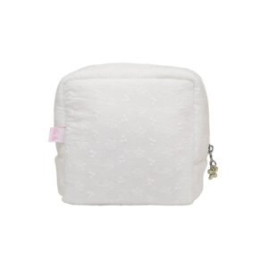 Eyelet Pouch in Blanc Daisy